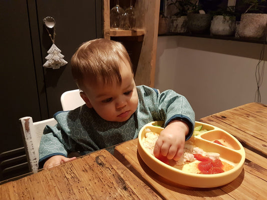 De 3 methodes voor eerste babyhapjes – en waarom je niet hoeft te kiezen